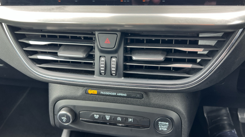 Ford Focus 1.0 EcoBoost Titanium 5dr Petrol Hatchback